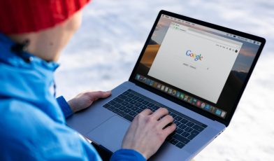 Marissa Mayer - kim jest i w jaki sposób kształtowała usługi Google?