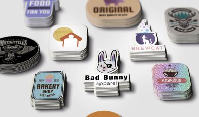 Naklejki z logo firmy - co to? Poznaj świetny sposób na wyróżnienie własnej marki