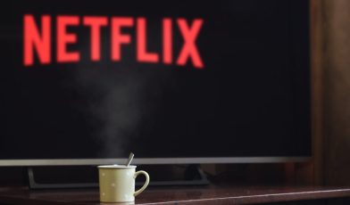 Netflix - co to? Jaki jest jego model biznesowy i jakie ma przyszłe perspektywy?