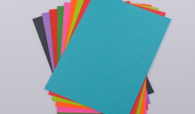 Teczki z logo firmy - jak budować profesjonalny wizerunek marki?