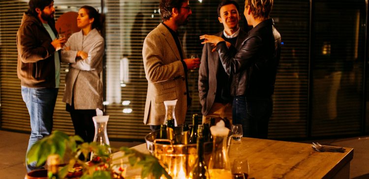 Wyjazdy integracyjne dla firm - czym są? Kompleksowy przewodnik po celach, korzyściach i aktywnościach