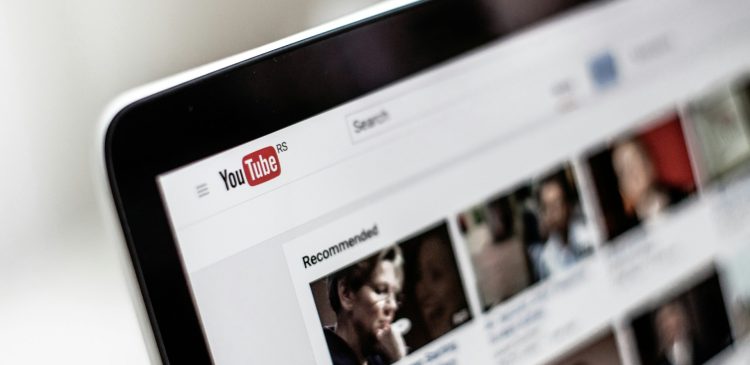 YouTube - co to? Kompleksowy przewodnik i wszystko, co musisz wiedzieć