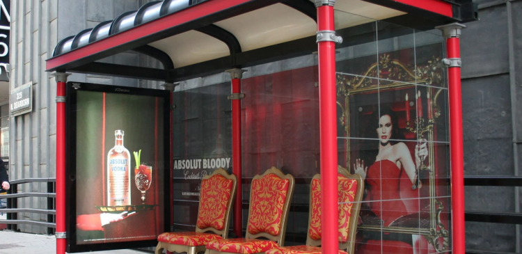 Ambient media - co to jest i jak działa ta forma reklamy? Kompleksowy przewodnik