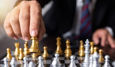 Analiza konkurencji - co to jest i dlaczego jest tak ważna? Poznaj klucz do sukcesu w biznesie!