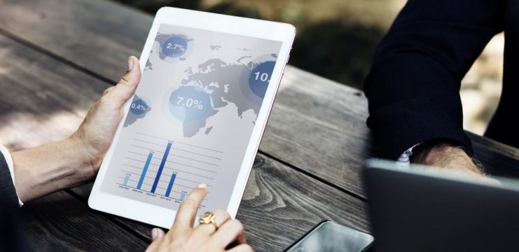 Analiza rynku - co to? Przewodnik krok po kroku i jej potęga dla biznesu