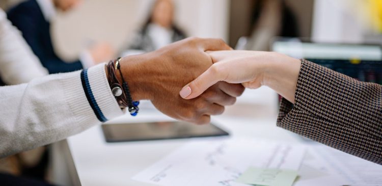 B2B - co to? Kompleksowy przewodnik po modelu Business-to-Business