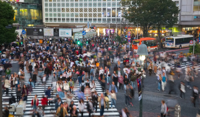 Badania opinii publicznej - co to jest, jak działają i dlaczego są ważne? Kompletny przewodnik