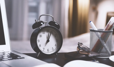 Czas pracy - co to jest i jakie masz prawa? Wszystko o przepisach Kodeksu Pracy