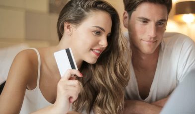 Efekt czystej ekspozycji - co to? Dlaczego kupujemy to, co znamy? Poradnik