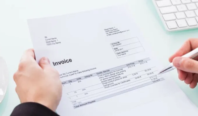 Faktura zaliczkowa - co to jest i jak ją wystawić? Kompletny przewodnik