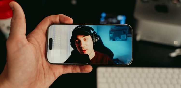 Influencer - kim jest? Wszystko, co musisz wiedzieć o twórcach internetowych
