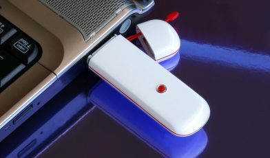 Internet mobilny - co to? Wszystko, co musisz wiedzieć o bezprzewodowym internecie