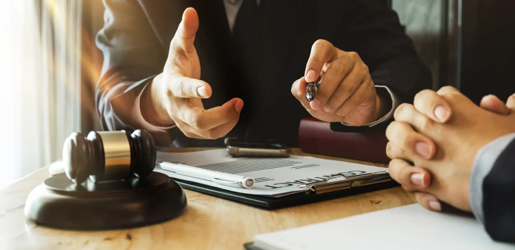 Koszty zastępstwa procesowego - co to? Wszystko, co musisz wiedzieć o opłatach