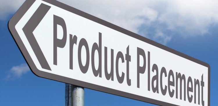 Lokowanie produktu - co to? Wszystko, co musisz wiedzieć o marketingu w produkcie