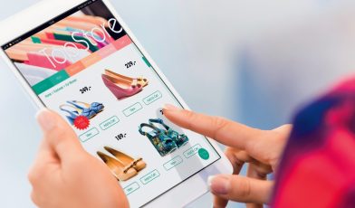 M-commerce - co to jest i jak działa? Kompleksowy przewodnik po handlu mobilnym