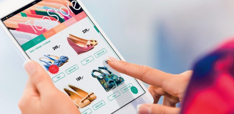 M-commerce - co to jest i jak działa? Kompleksowy przewodnik po handlu mobilnym