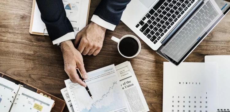 Modele biznesowe - czym są i który z nich wybrać dla swojej firmy? Kompleksowy przewodnik