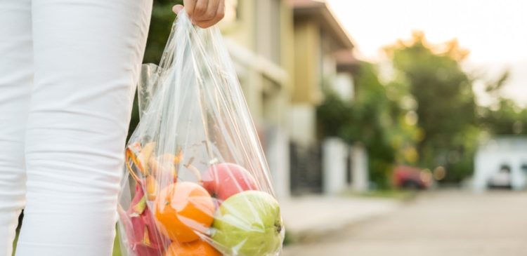 Opłata recyklingowa - co to jest? Kto i ile płaci w Polsce za opakowania?