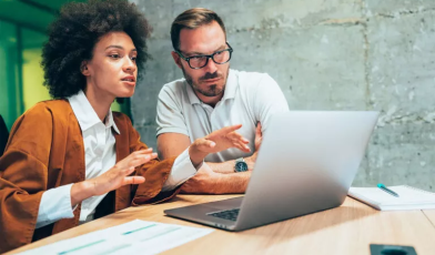 Optymalizacja strony internetowej - co to jest i dlaczego jest ważna? Kompleksowy przewodnik