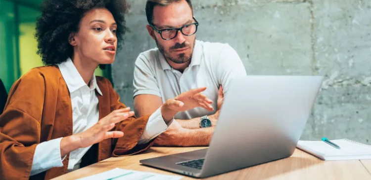 Optymalizacja strony internetowej - co to jest i dlaczego jest ważna? Kompleksowy przewodnik