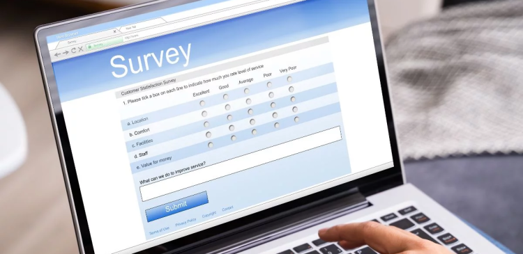 Płatne ankiety online - co to? Jak zacząć zarabiać w internecie? Poradnik