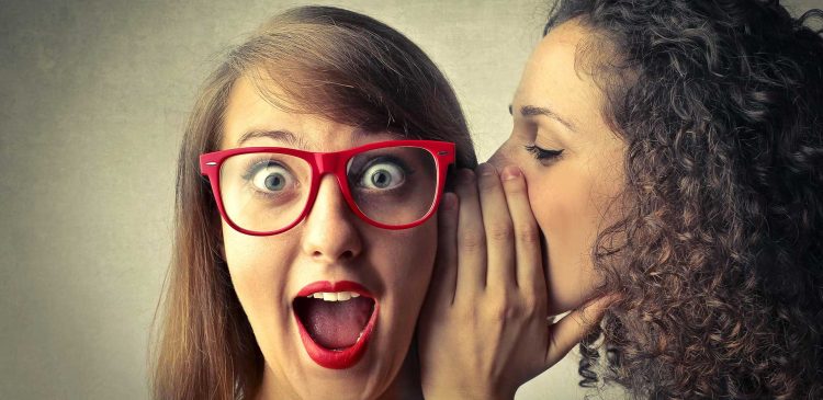 Poczta pantoflowa - co to jest, jak działa i jak wykorzystać ją w biznesie? Poradnik