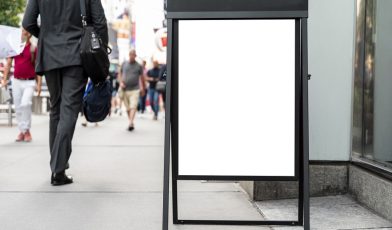 Potykacz reklamowy - co to jest i jak wybrać najlepszy dla Twojej firmy?