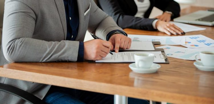 Prowadzenie firmy - na czym polega? Kompleksowy przewodnik po sukcesie biznesowym