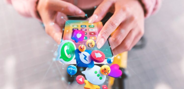 Rodzaje mediów - jak je dzielimy? Przewodnik po świecie tradycyjnych i interaktywnych form przekazu