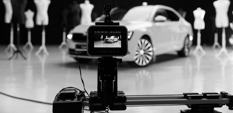 Spot reklamowy - co to jest i jak stworzyć skuteczną reklamę wideo?