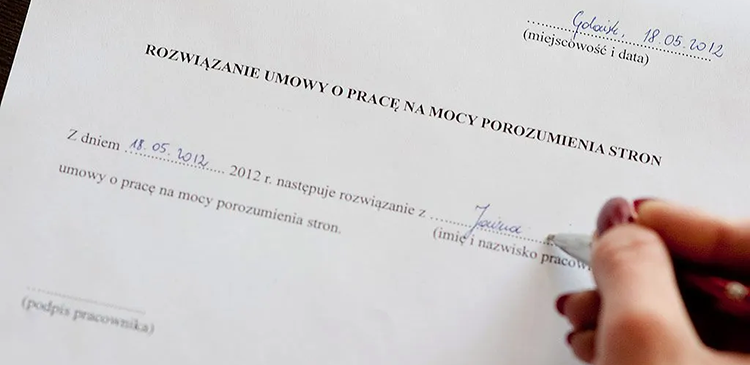 Wypowiedzenie za porozumieniem stron - co to jest i na czym polega? Wszystko, co musisz wiedzieć