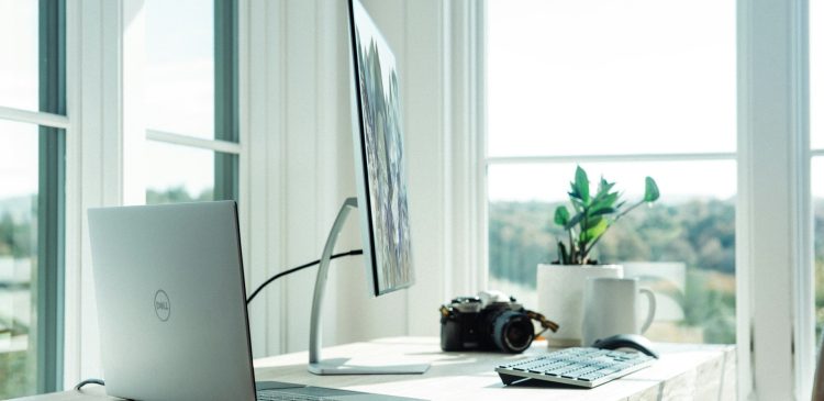 Zarabianie przez internet - jak zacząć i zarabiać online? Kompletny poradnik