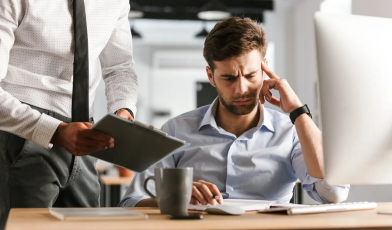 Zwolnienie dyscyplinarne - co to jest, kiedy można je zastosować i jakie są konsekwencje? Poradnik