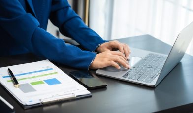 Aktywa - co to? Kompletny przewodnik po rodzajach, zarządzaniu i wycenie aktywów