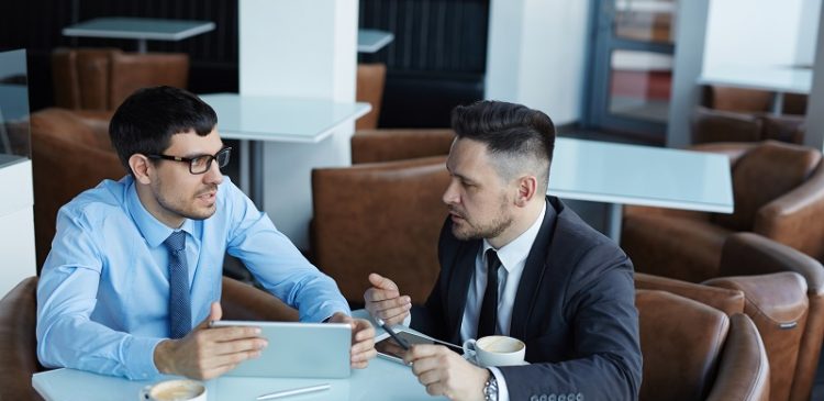 Analityk finansowy - kto to? Poznaj kluczowe obowiązki, umiejętności i ścieżkę kariery