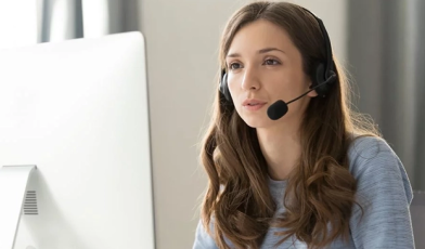 Asystent - kim jest? Kompendium wiedzy o jego rolach, obowiązkach i umiejętnościach