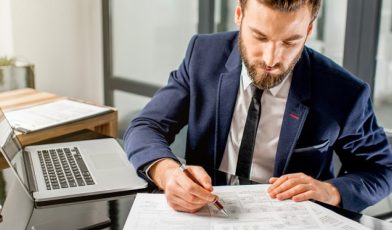 Biegły rewident - kim jest i jakie ma zadania? Kompletny przewodnik