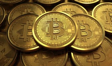 Bitcoin - czym jest, jak działa i jak rozpocząć przygodę z krypto? Przewodnik