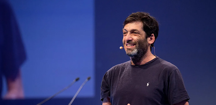 Dan Ariely - kim jest? Poznaj człowieka, który tłumaczy, dlaczego działamy tak nielogicznie