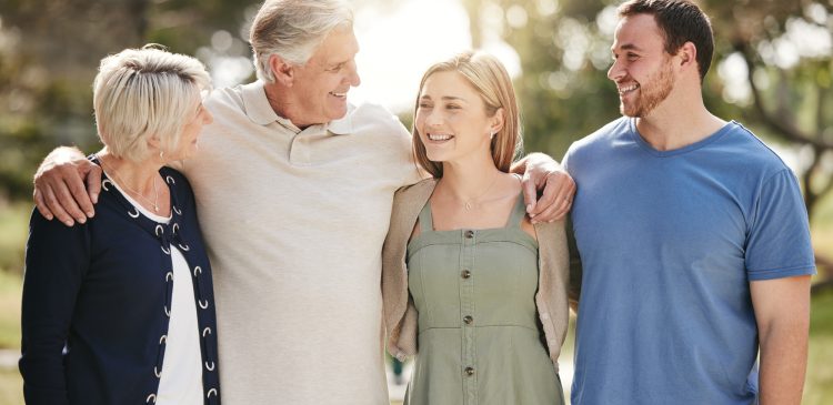 Darowizna od rodziców - co to jest i co warto wiedzieć o podatkach i formalnościach? Poradnik