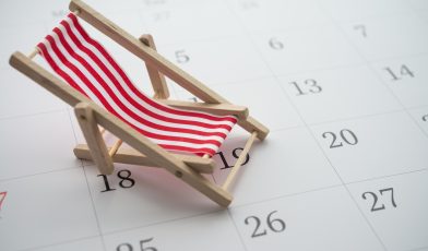 Do kiedy trzeba wykorzystać zaległy urlop? Kompletny poradnik