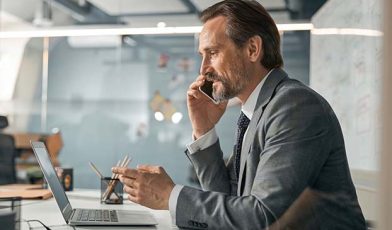 Dyrektor generalny (CEO) - kto to? Wszystko, co musisz wiedzieć o osobie na czele firmy