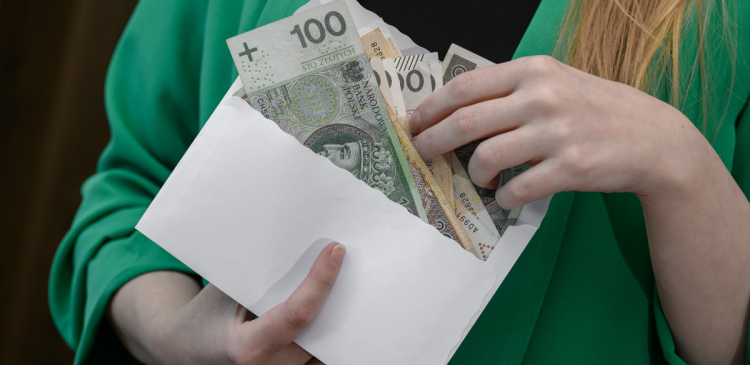 Dyrektywa o jawności wynagrodzeń - co to jest i co musisz wiedzieć o nowych zasadach? Poradnik