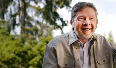 Eckhart Tolle - kim jest? Poznaj jego życie, nauki i najważniejsze dzieła charyzmatycznego nauczyciela duchowego