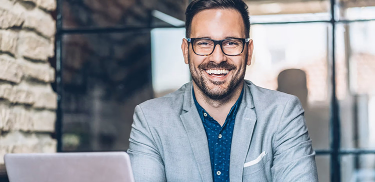 Interesariusz - kim jest i jak zarządzać nim w projekcie? Poradnik