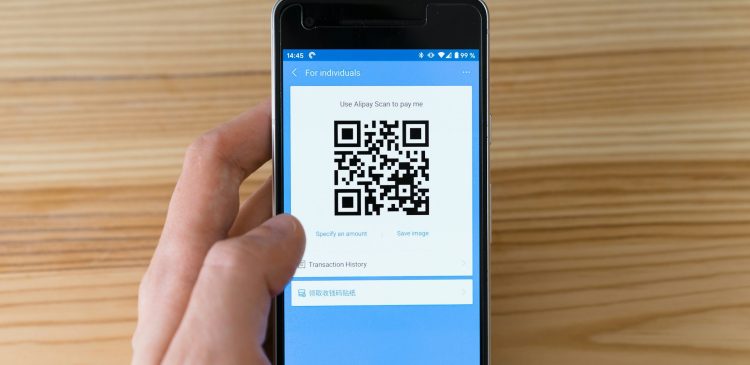 Jak wygenerować kod QR? Przewodnik po generatorach i zastosowaniach