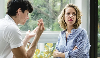 Komunikacja werbalna - co to? Przewodnik po sile słów