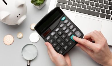 Koszty stałe - co to? Poznaj filar finansów Twojej firmy - co musisz o nich wiedzieć?