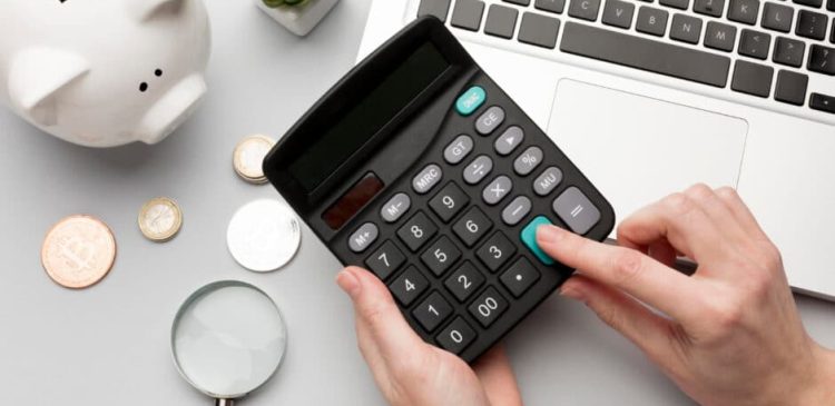 Koszty stałe - co to? Poznaj filar finansów Twojej firmy - co musisz o nich wiedzieć?