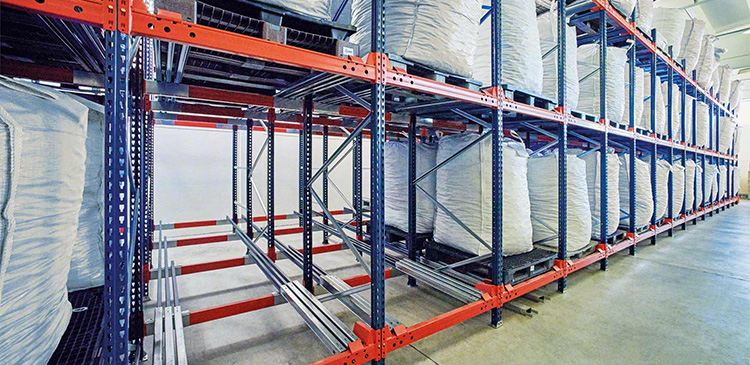 LIFO - co to jest? Przewodnik po metodzie wyceny zapasów